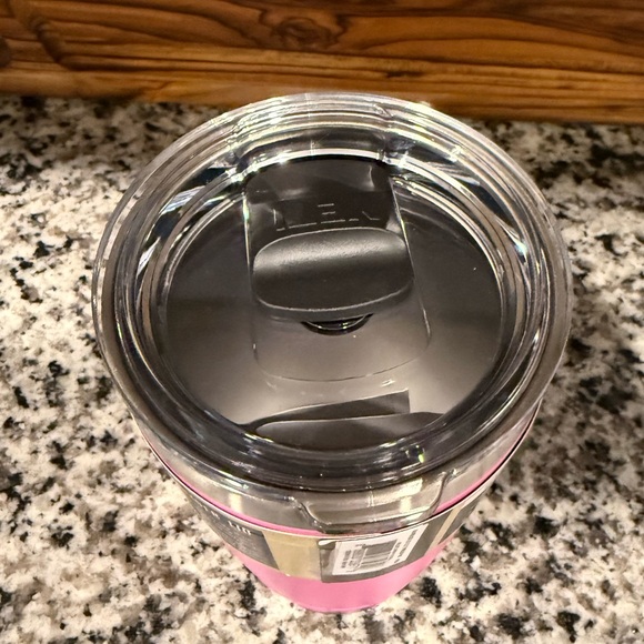 NWT Yeti Wildflower Fuchsia Rambler 20oz Tumbler - Picture 3 of 5